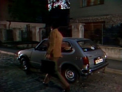 Před domem Dr. Blažeje