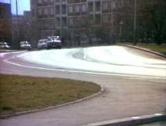 Svatební kolona na ulici