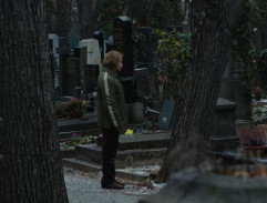 Vlachův syn na hřbitově