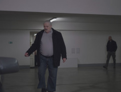 Garáž, kde parkuje Róna