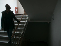 Na schodišti v domě