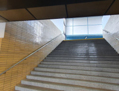 Příchod od nástupiště