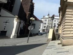 U Slezského divadla