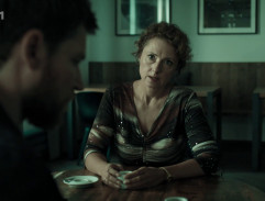 V restauraci na kávě