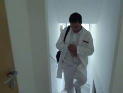 na schodoch kúpeľov