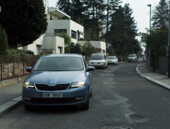 Před vilou Macháčkových