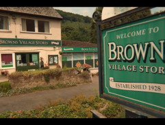 Maeve jde do obchodu