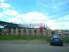 Před Dangovou tržnicí