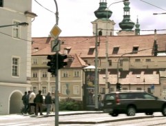 cesta púred hotelom