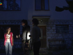 Před Katčiným domem