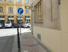 Před židovským muzeem