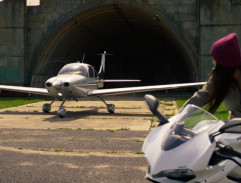 Setkání na letišti II