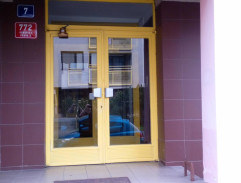 vchod do Belinho domu