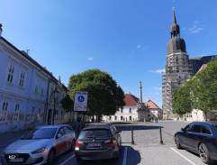 Príjazd ku gymnáziu