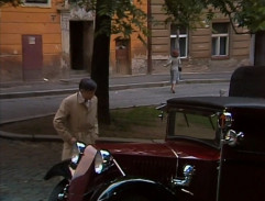 Dej si nohy do lavóru s teplou vodou, dědečku!