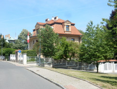 Vila z ulice