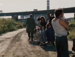 Příliš hlučná samota