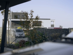 Před vilou Grulichových 2