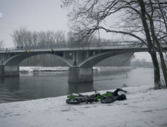 Postřelený motocyklista
