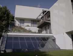 Zadní strana Vojanovy vily