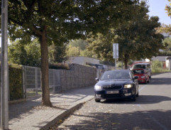 Příjezd k Vojanově vile