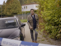 Před vilou Bílkových