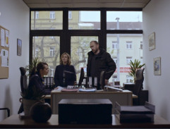 Na cizinecké policii