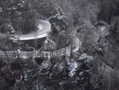 Serpentiny ve skalách