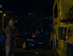 Před bydlištěm Miy Vozníčkové