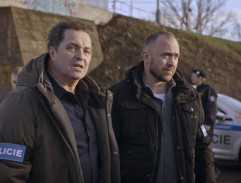 Parkoviště u mostu