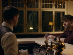 Výslech hotelového barmana