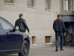 Před vysokoškolským klubem