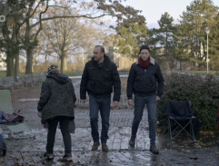 Před brlohy bezdomovců