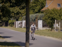 Před domem Valerových