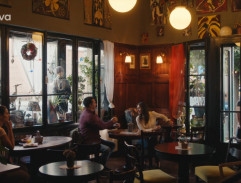 Snídaně v kavárně