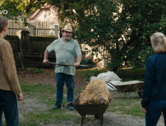 S09E04 Venkovská idyla