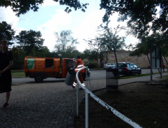 S03E35 Dívka v parku