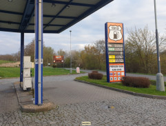 Schůzka na benzince