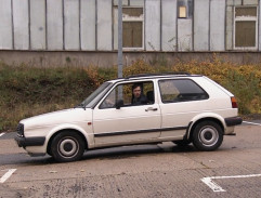 Míra Hanzálek v autě