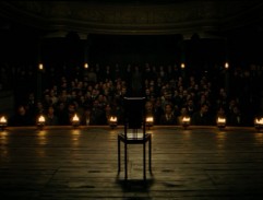 v divadle - hlediště