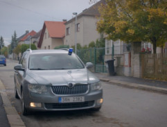 Před domem léčitele Tichého