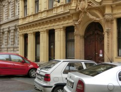 Mávání za kočárem