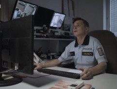 Policista na služebně