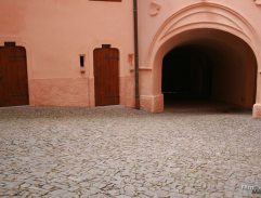 dvor veterinárnej kliniky