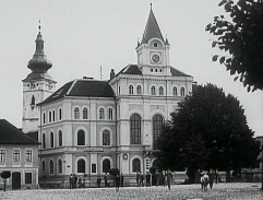 Náměstí v Netolicích