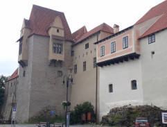 Hrad s věží Jelenka