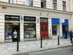 Vekslák před Tuzexem