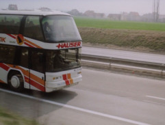 autobus na diaľnici