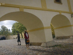 Schůzka v podloubí