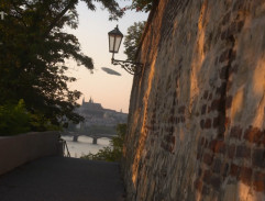 Vzducholoď nad Hradčanami